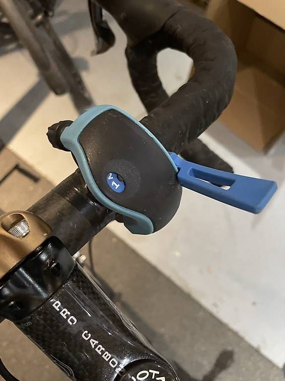 Hometrainer: Tacx Rollentrainer – Usato da Gümmenen venduto da Ragusa64 3