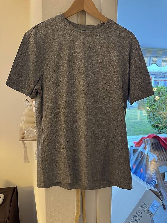 T-Shirts: 2er Set Sport T?Shirts  – Gebraucht aus Meilen von DavideL02 2