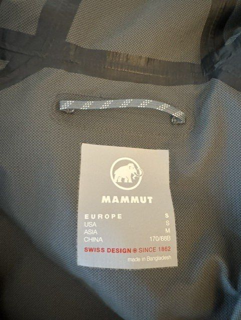 Mammut Giacche: Mammut Lightweight Outdoor Jacket – Excellent Condition – Usato da Siebnen venduto da mel3963 3