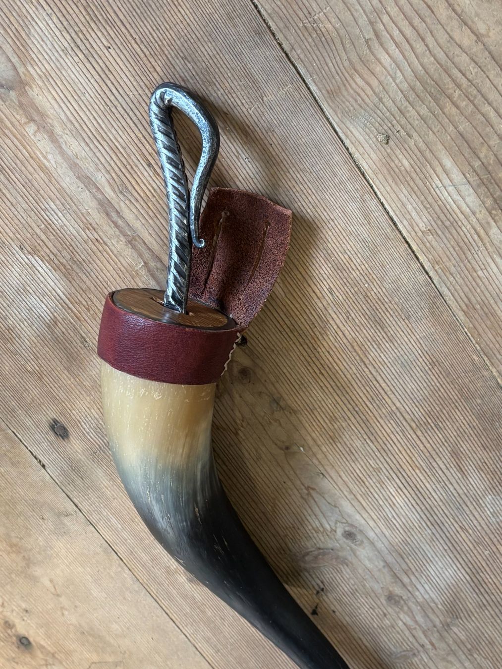 Posate: Wunderschönes, einzigartiges Messer mit Horn-Scheide(Unikat) – Usato da Berneck venduto da danilo5561 1