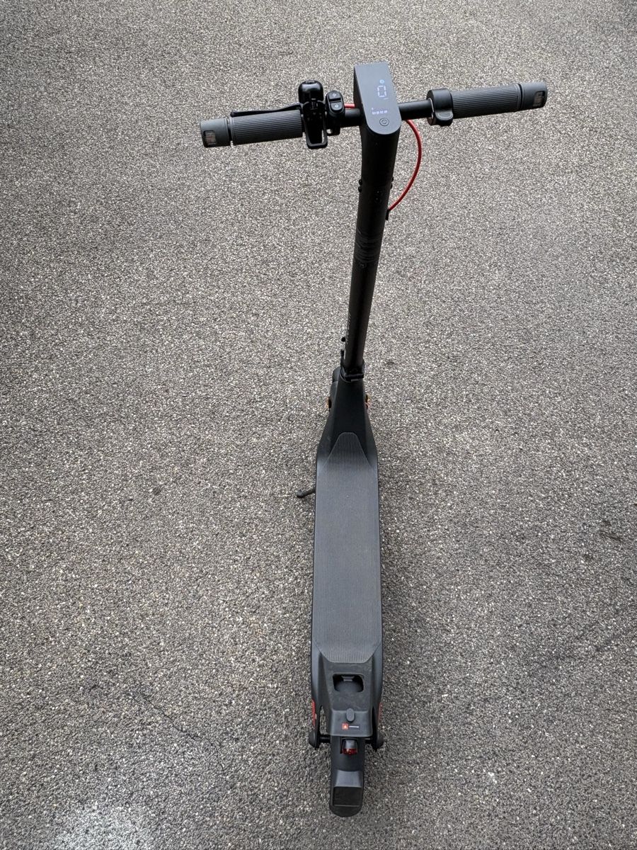 Xiaomi Kickboard: E-Scooter Xiaomi – Usato da Stäfa venduto da LAS89