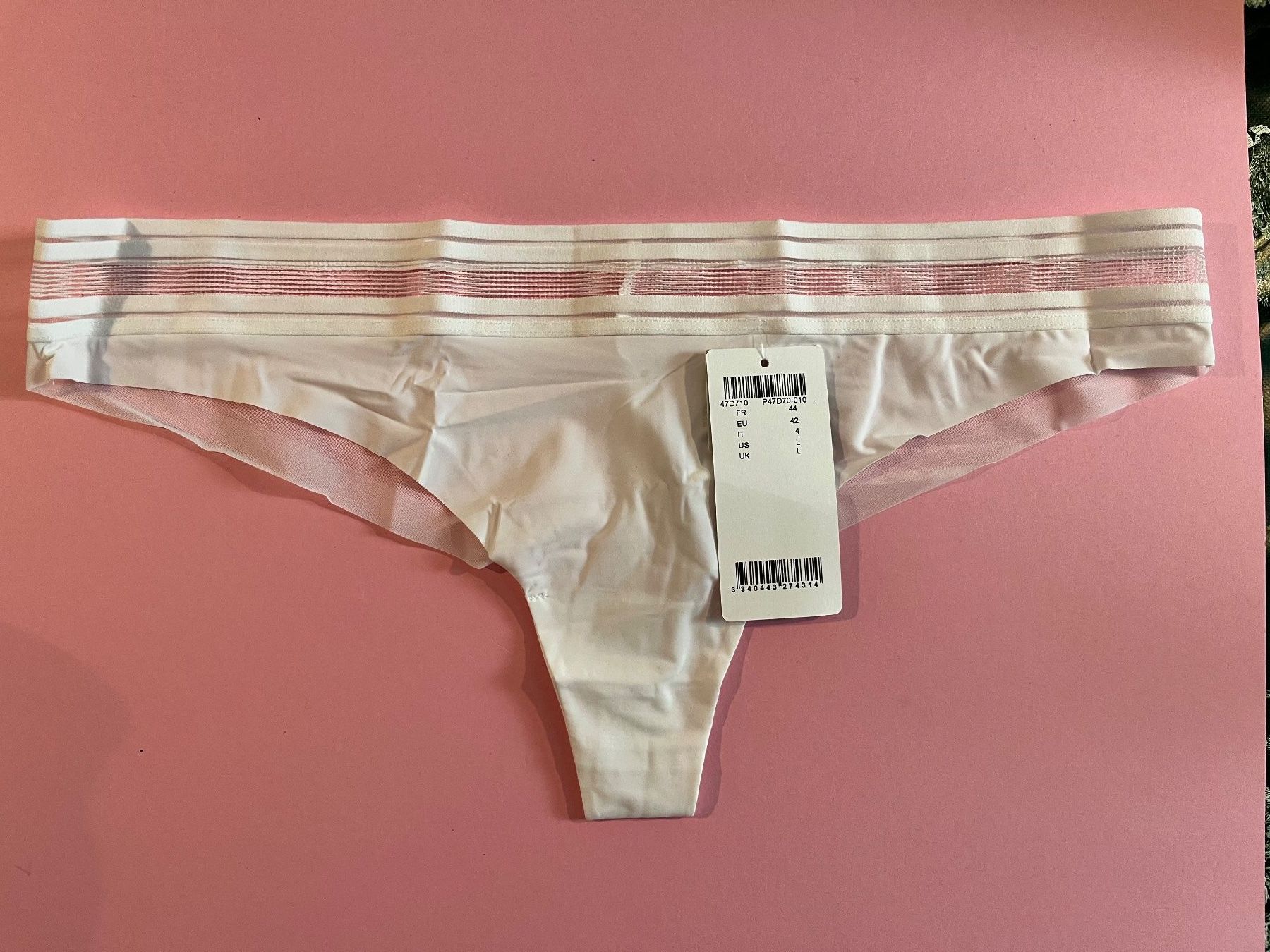 Passionata Sonstige Unterwäsche: String PASSIONATA (Chantelle), Grösse 42, Farbe Weiss – Neu und originalverpackt aus Rudolfstetten von gst_g7xl