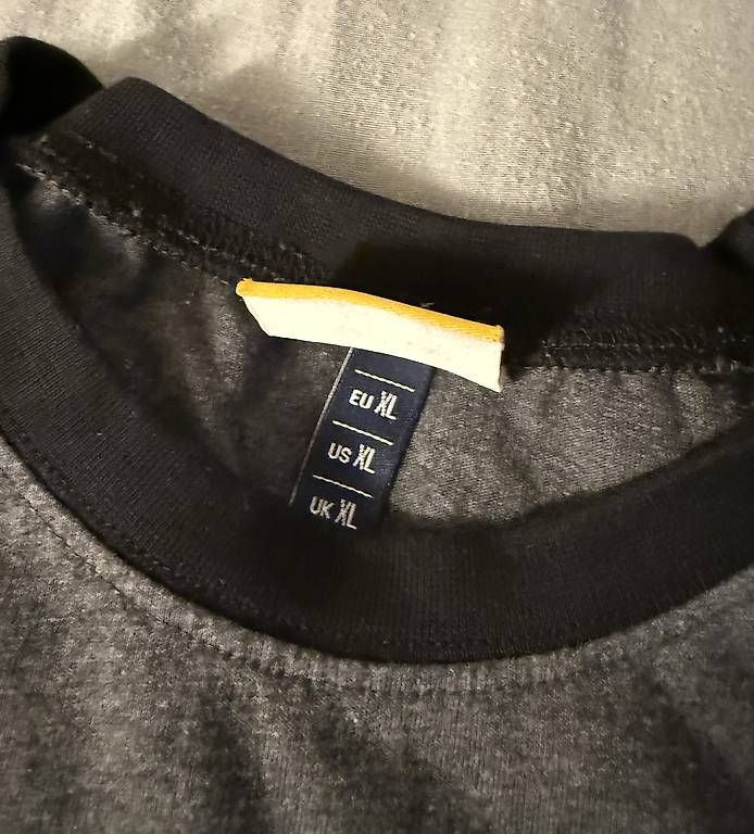 T-shirt: Ellesse T-Shirt grau – Usato da Wädenswil venduto da dom_pz5d 2
