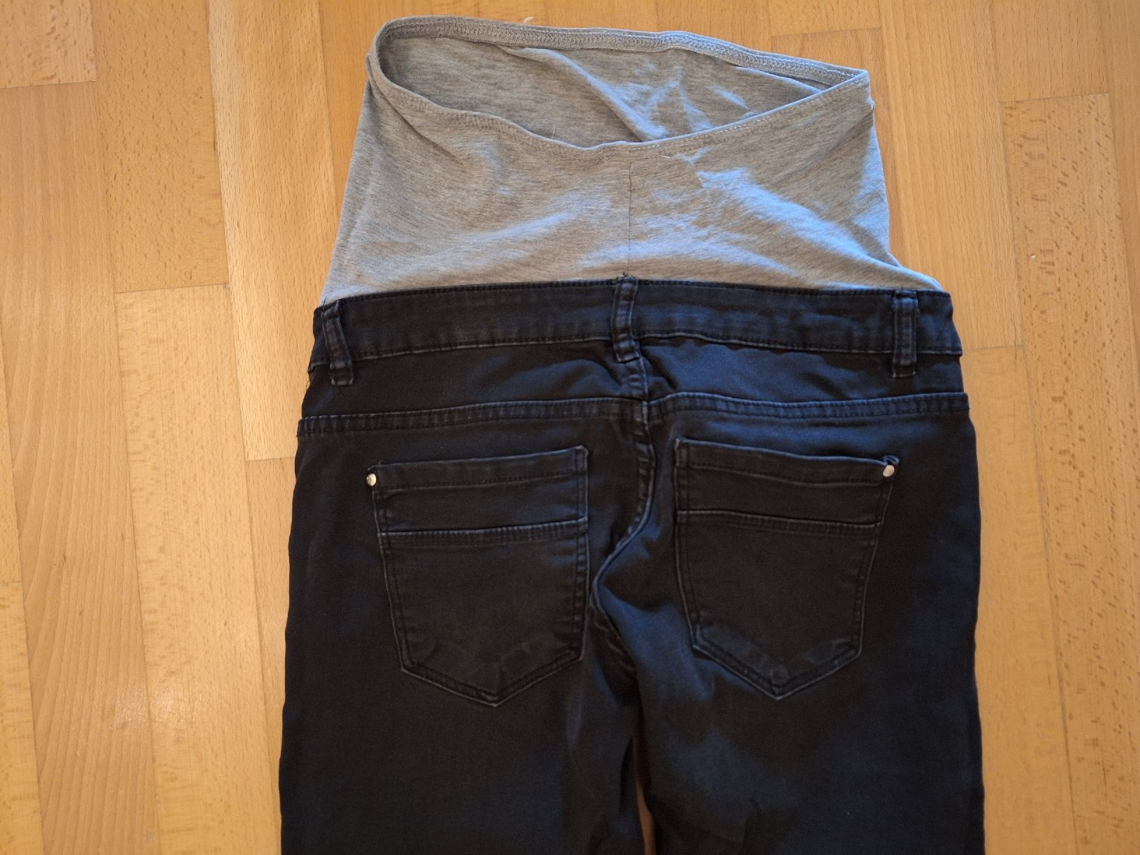 Pantaloni: schwarze Umstandshose in Gr. 36 – Usato da Oberrieden venduto da smarties949 3
