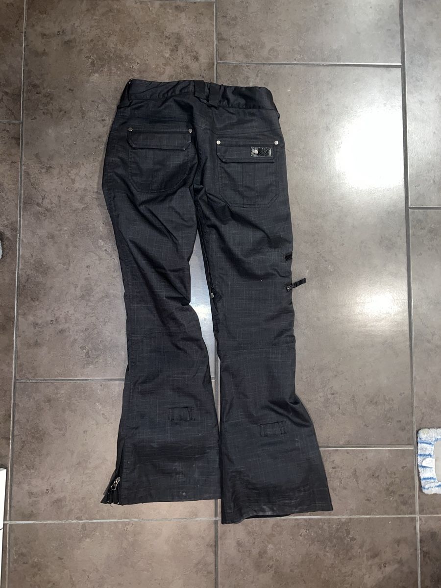 Completi: Burton Snowboardhose – Usato da Gattikon venduto da Sunshine4. 1