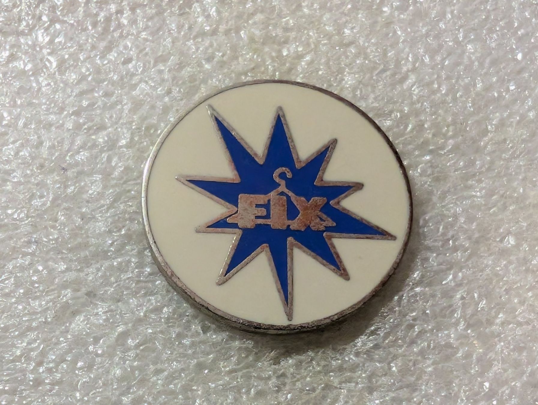 Placchette & Badge: Ansteckpin 137: Fix – Usato da Oppligen venduto da Pin-Fall-Shop