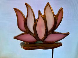 Magnifique lotus vitrail style Tiffany décoration artisanale