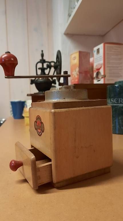 Küchengeräte: antike Kaffeemühle "Burgmühle Sauerland" – Gebraucht aus Boltigen von tho_vhj6 2