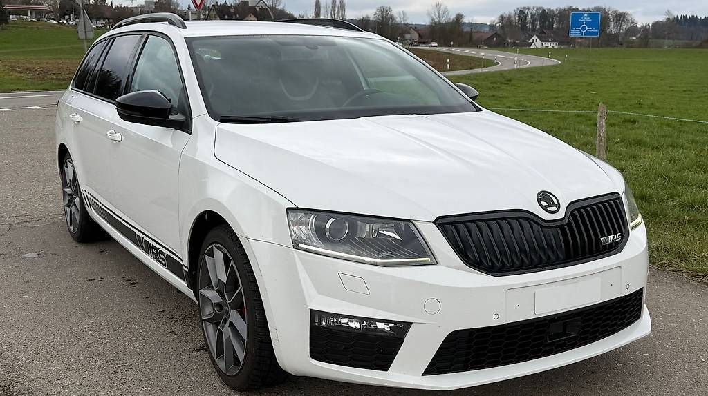 Automobili: Skoda Octavia RS 2.0 TDI – Usato da Dübendorf venduto da LK08 1