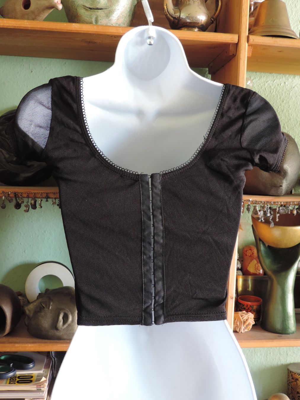 Tops: haut noir – D'occasion à Genève par Axelle333 4