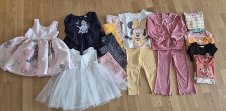 Mädchen Kleiderpaket Gr. 92