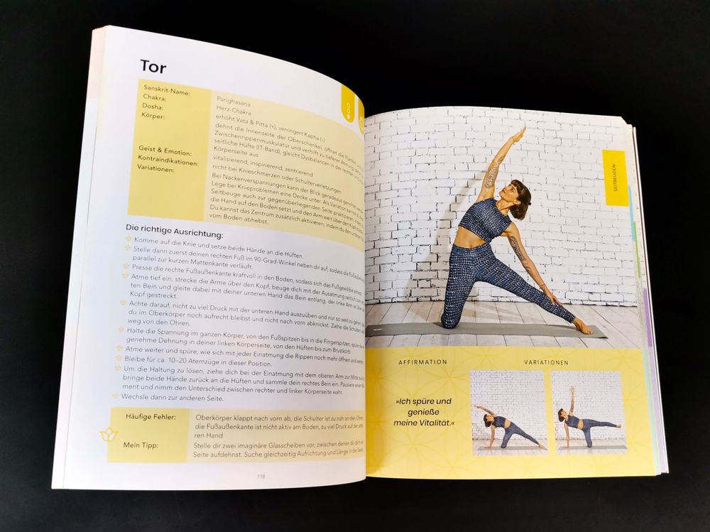 BUCH: YOGA 4