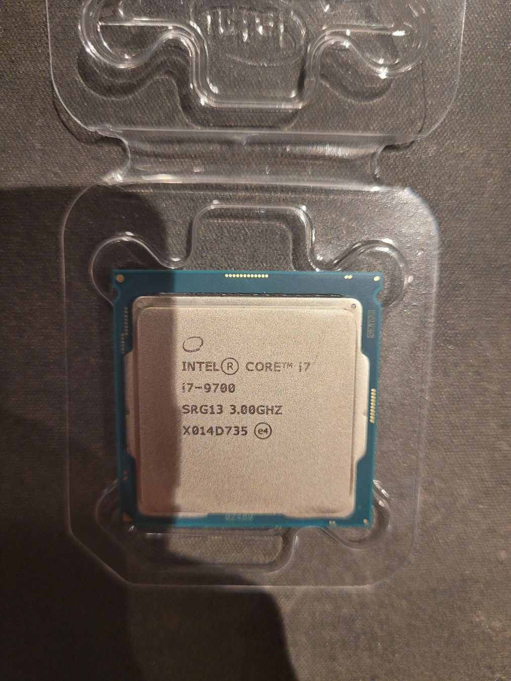 Intel Composants électroniques: Intel i7 9700 – D'occasion à Unterengstringen par CyberCore
