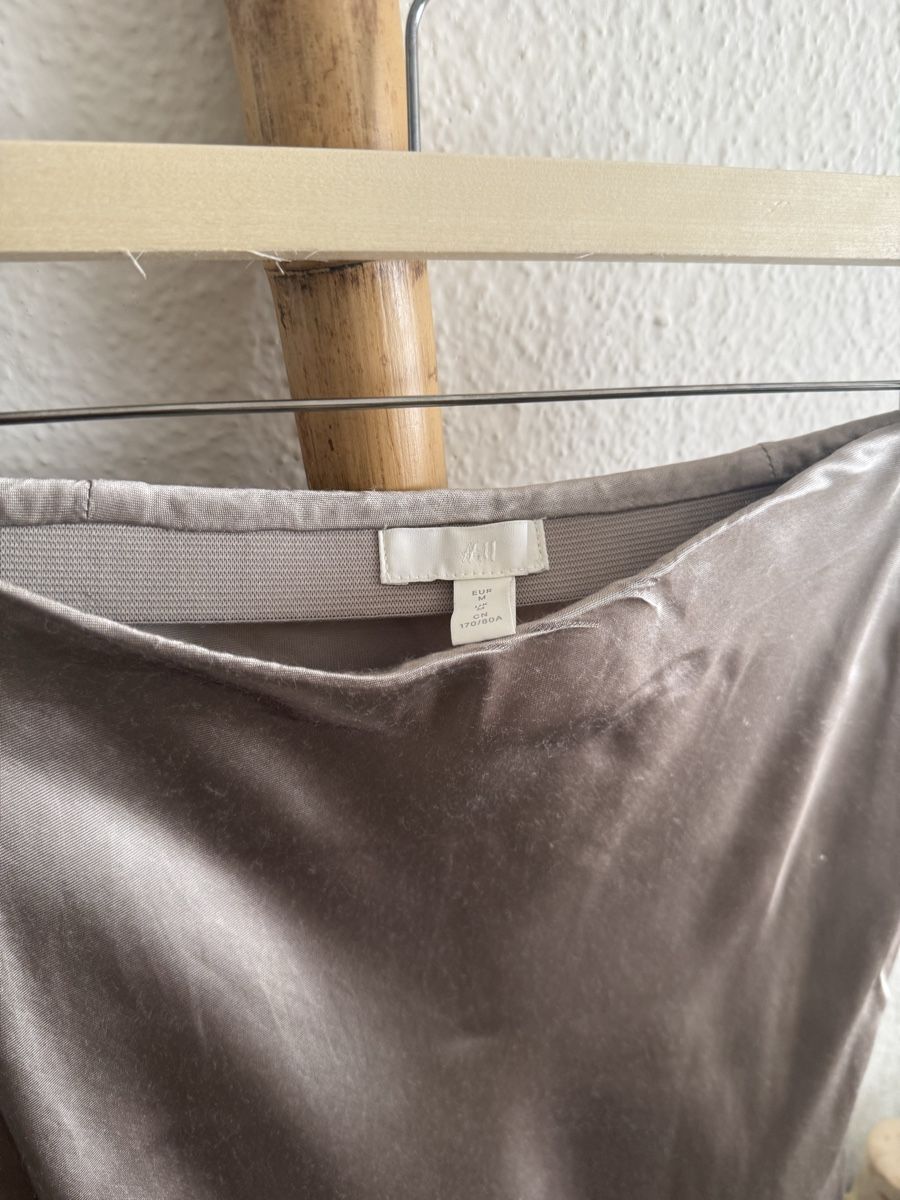 H&M Jupes: Rock H&M Gr. M – D'occasion à Meilen par NHirs96 1