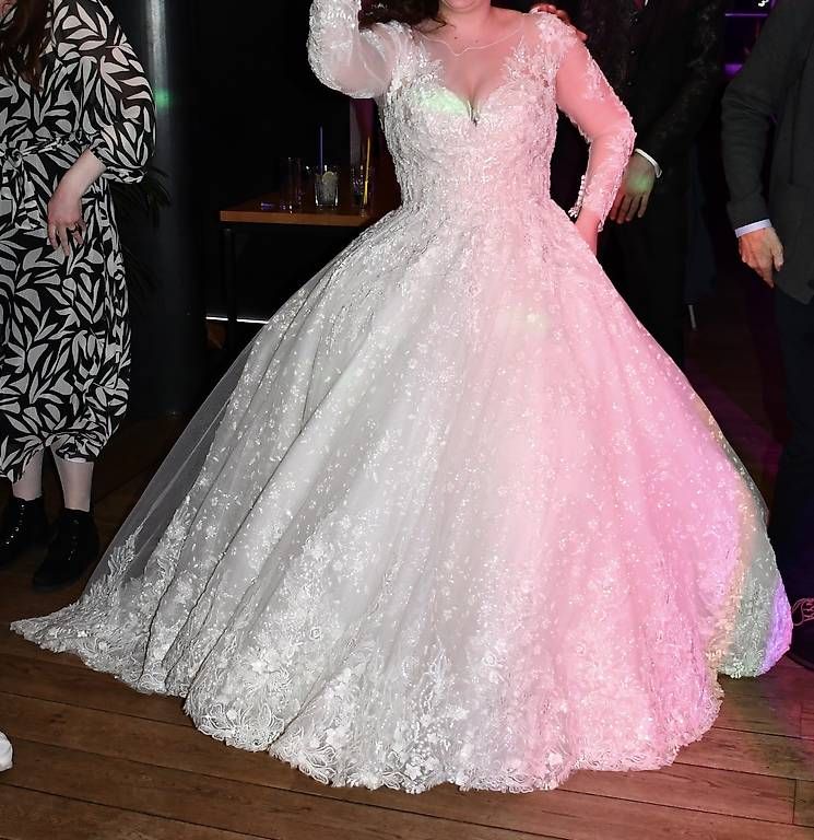 Robes: Hochzeitskleid  – D'occasion à Kleinlützel par nh568 4
