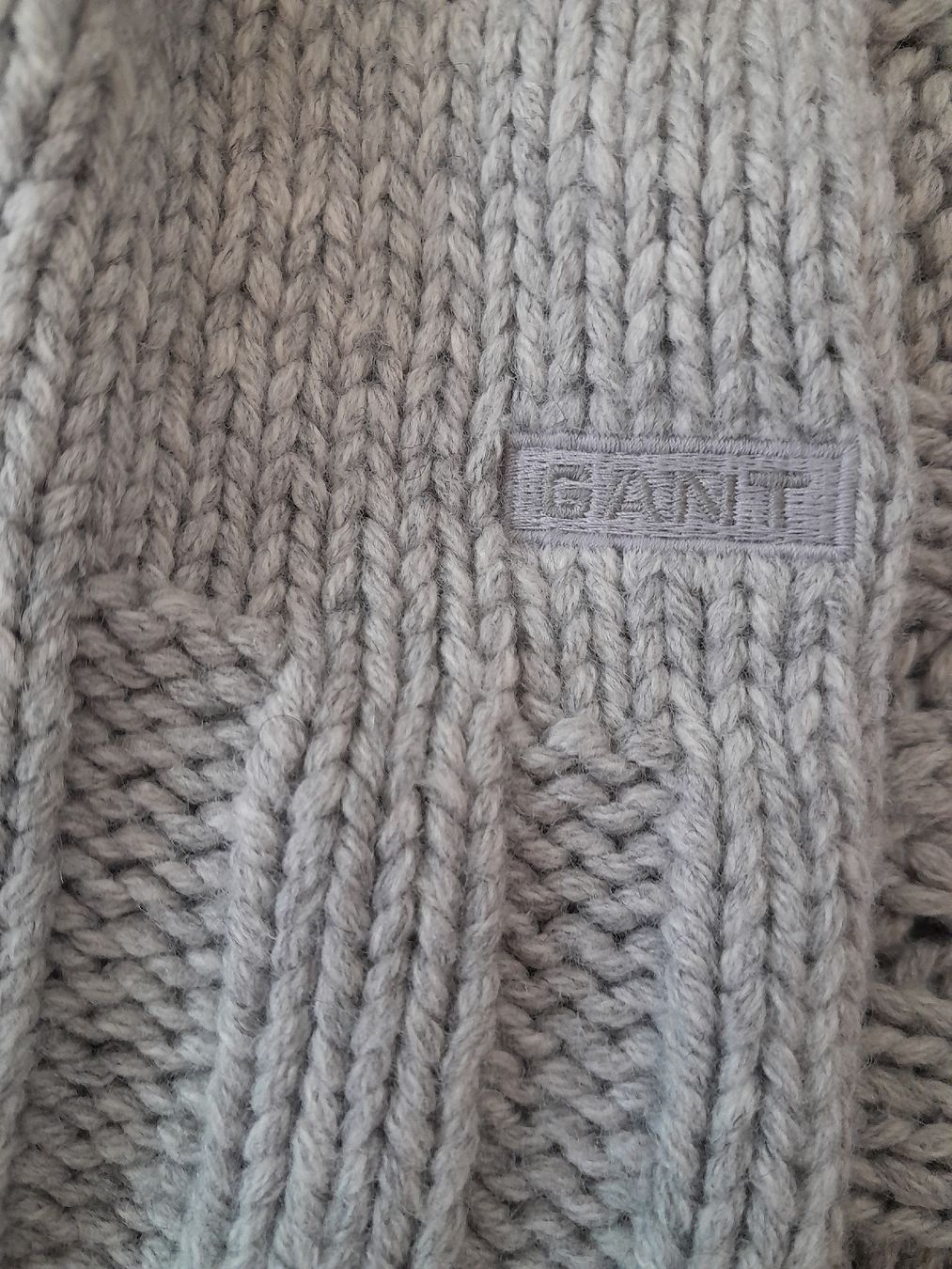 Gant Maglioni & Felpe: Pull GANT gris clair, taille S, en laine – Usato da Renens VD venduto da ser_j2fn 2