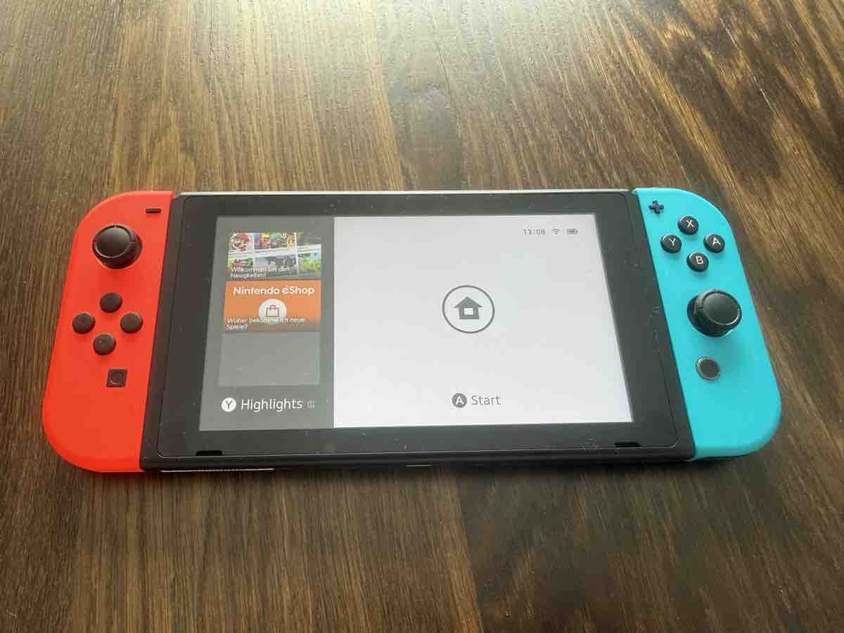 Nintendo Console: Nintendo Switch Konsole, gebrauchter Zustand – Usato da Winterthur venduto da Ricardomx 1
