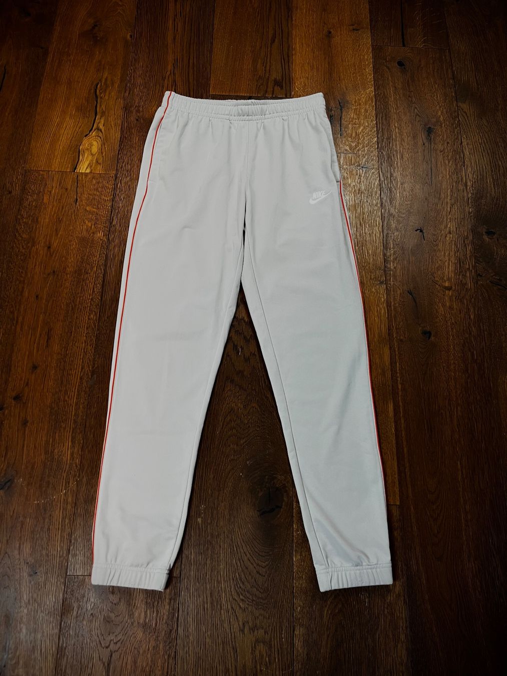 Nike Pantaloni: Weisse Nike Trainingshosen – Nuovo (secondo la descrizione) da Lindau venduto da KT_Vintage