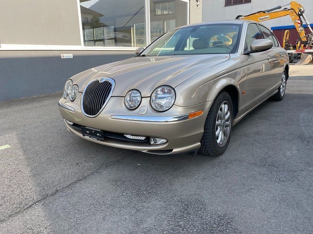 JAGUAR S-TYP AUTOMAT 3,0 V6 Executive