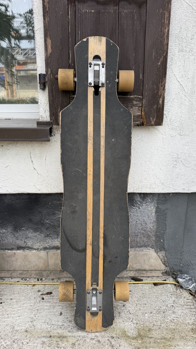 Skateboards: Longboard Skateboard Pulp  – Usato da Lengnau AG venduto da Doubledoor 1