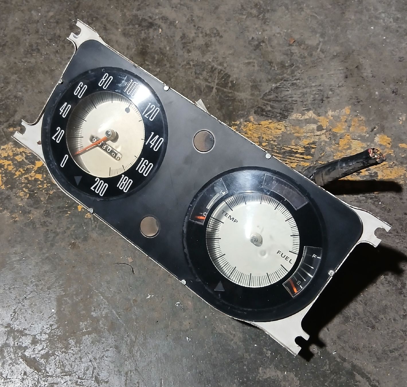Amc Tutti pezzi di ricambio auto: Compteur AMC Javelin/AMX 68-70 – Usato da la heutte venduto da Auto-stock