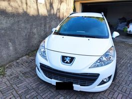 Peugeot 207 SW Outdoor, essence, année 2011, bien entretenue