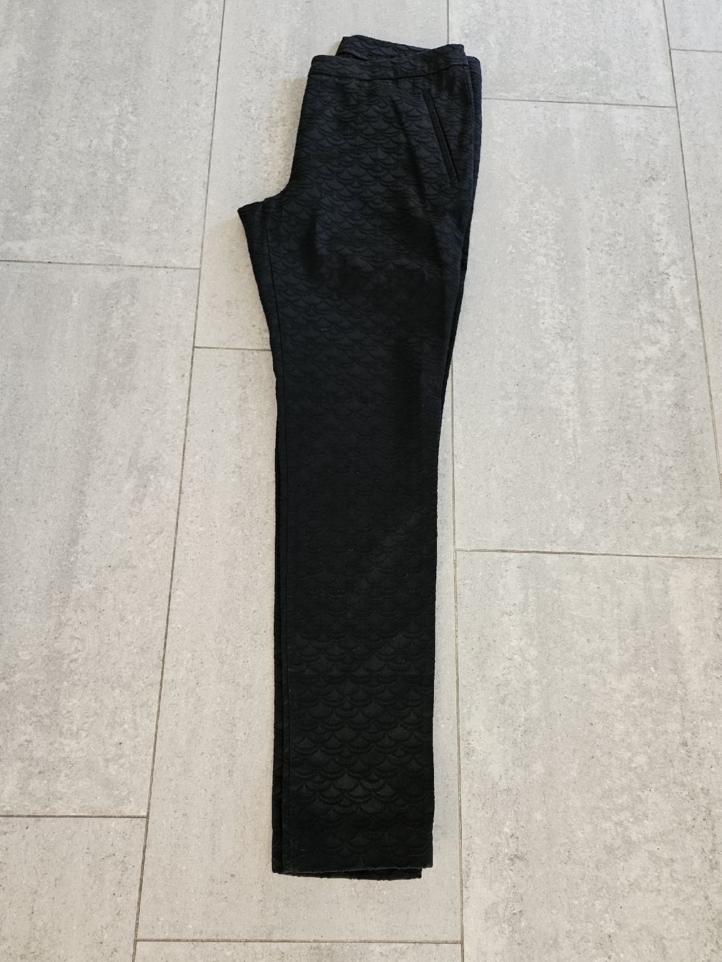 H&M Pantaloni: Hose H&M – Usato da Wiesendangen venduto da Sinhuk