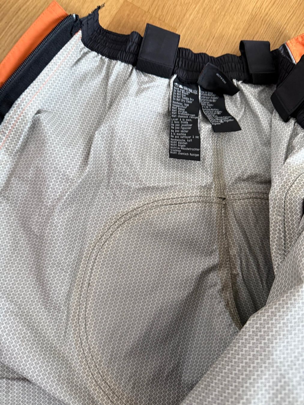 Harley-Davidson Hosen: Harley-Davidson-Damen-Regenhose Grösse M – Gebraucht aus Frauenkappelen von HDPerle 2