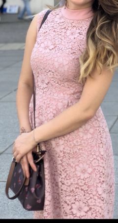 Elegant Pink Lace Dress - Perfect for Summer Evenings!