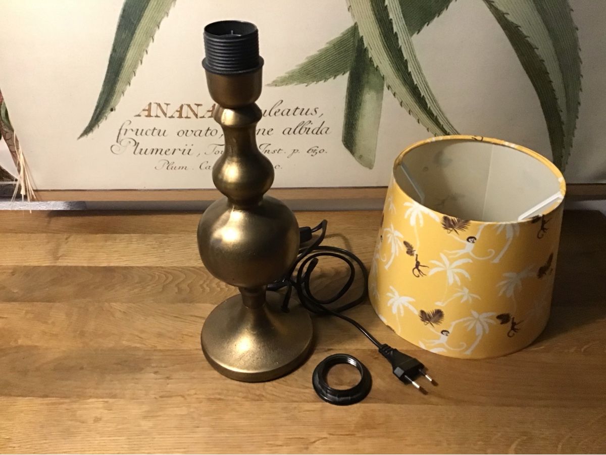Paralumi: kleine Tischlampe mit Lampenschirm – Usato da Dübendorf venduto da sofasurfer01 3