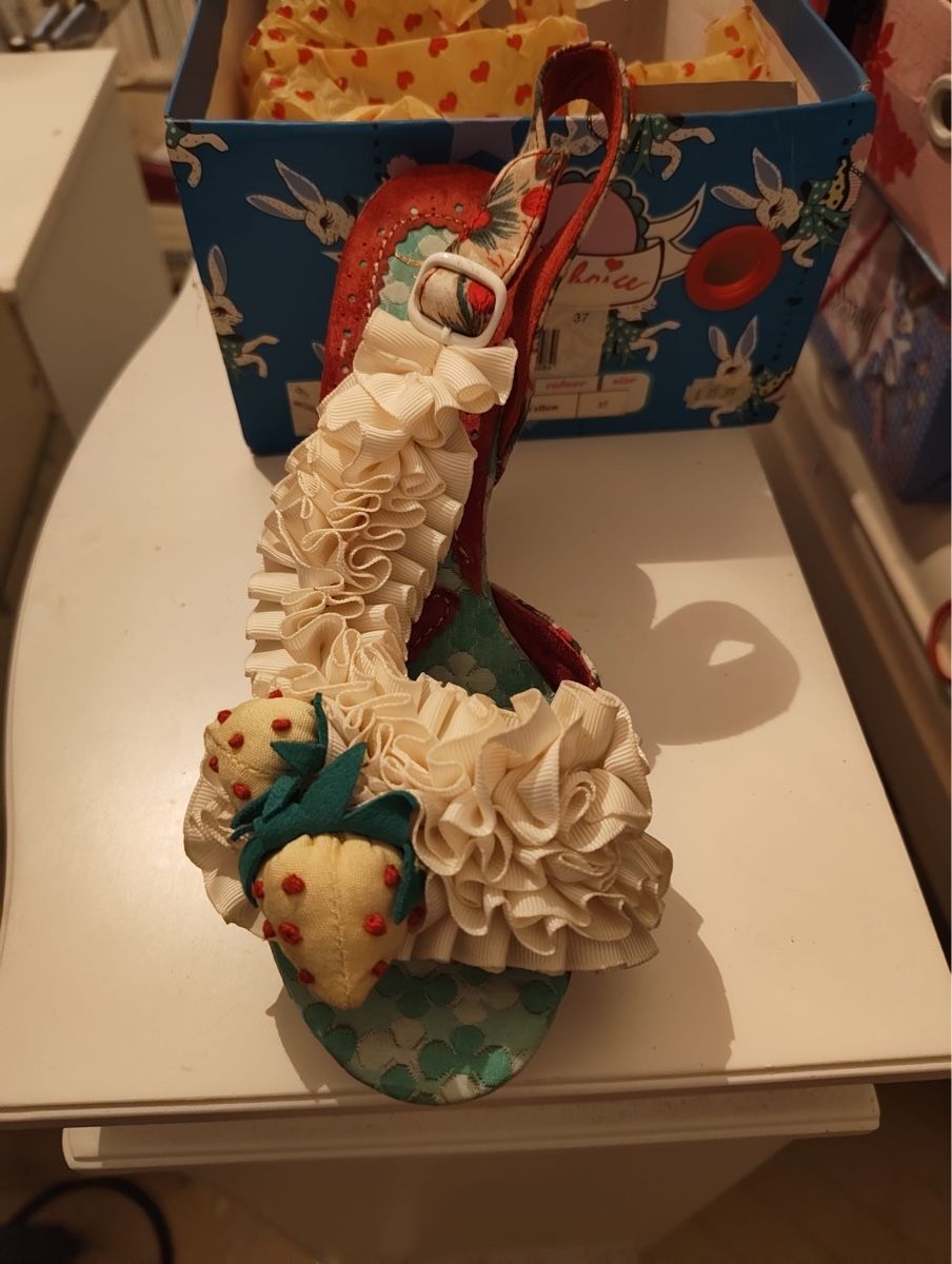 Scarpe da donna: Irregular Choice Rasberry Ripples Damenschuhe Grösse 37 – Nuovo (secondo la descrizione) da Zürich venduto da tos_mht7 1
