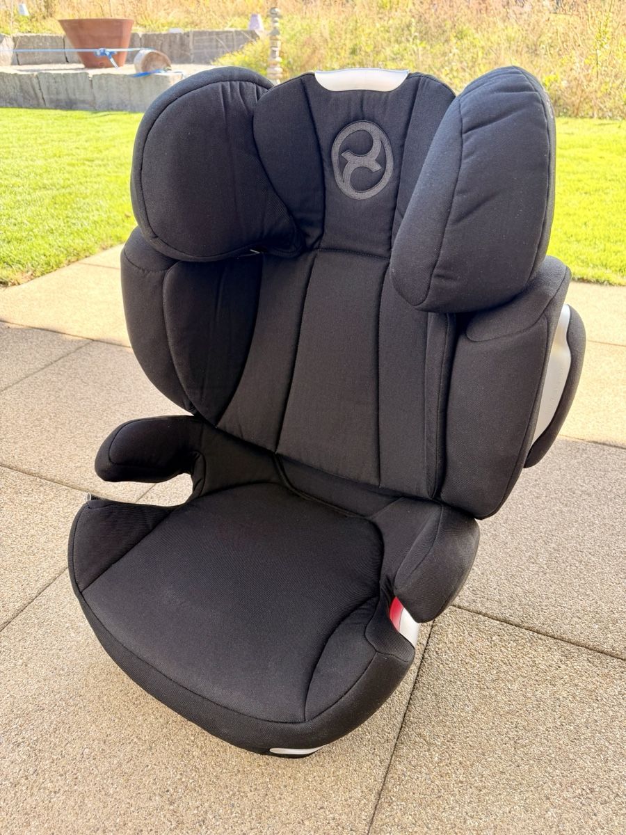 Cybex Auto-Kindersitze: Kindersitz Cybex Solution Q3, schwarz  – Gebraucht aus Lüterkofen von findus17