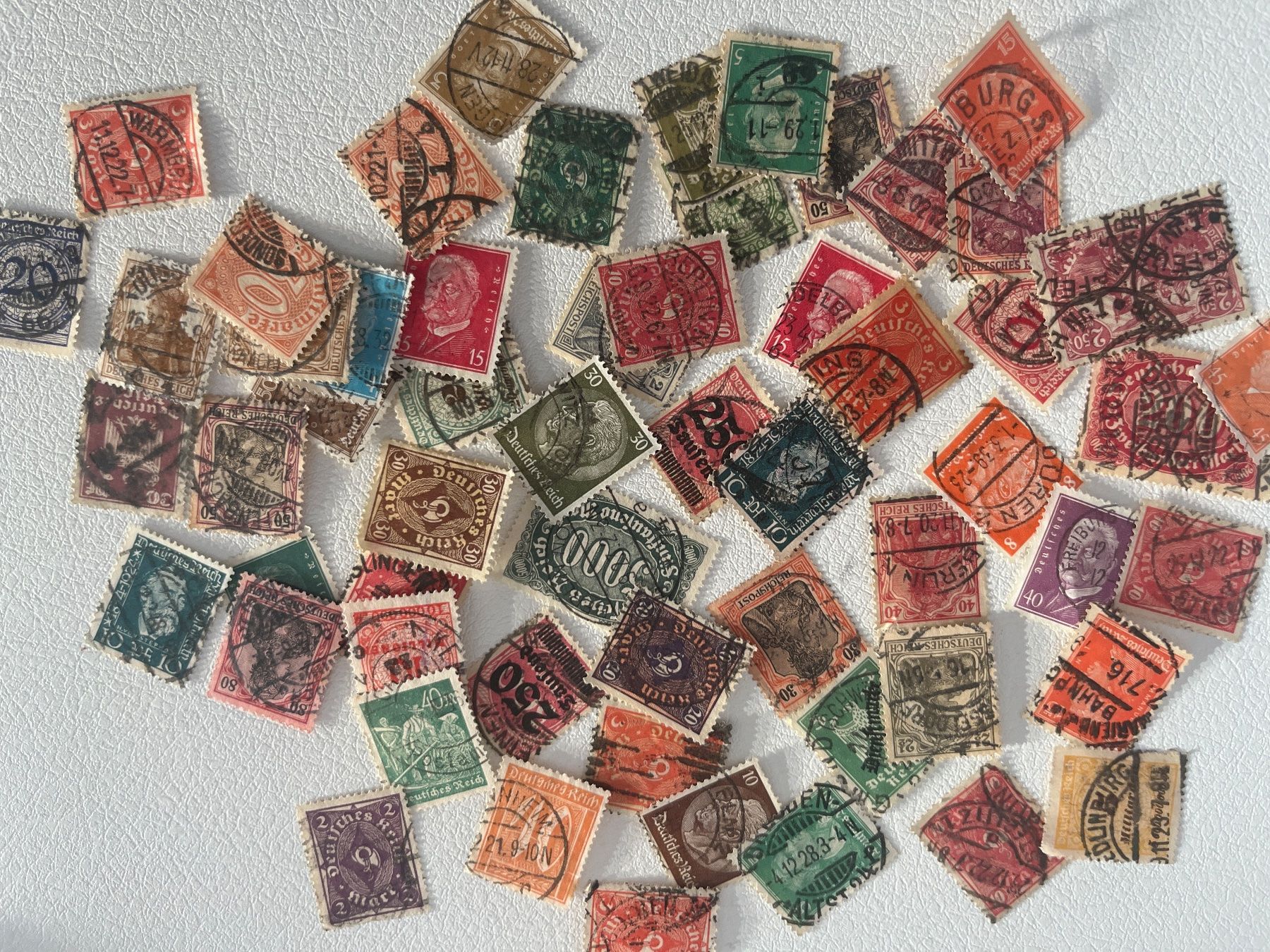 Tutti i francobolli: Lot 58: Lot mit Mix Briefmarke – Usato da Chiasso venduto da AzenYa