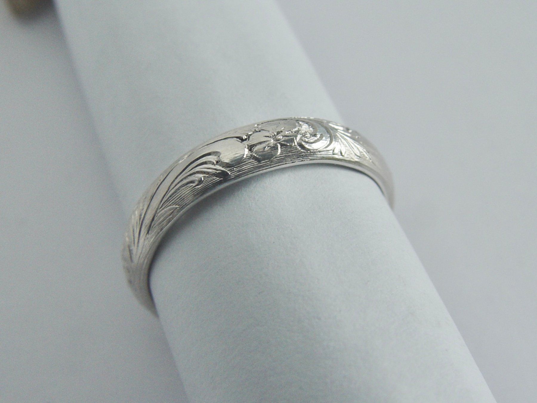 Ringe: Silber Ring mit Blumen Gravur – Gebraucht aus Henggart von gernli 2