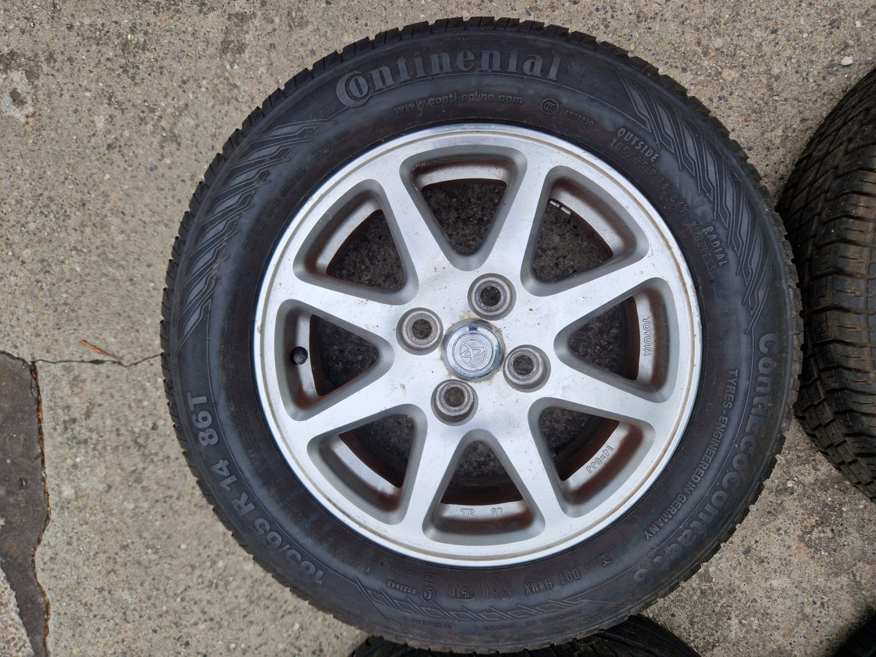 Toyota Pneumatici & Ruote complete: Aluradsatz Toyota Corolla AE111 – Usato da Kerzers venduto da Ernst12345 2