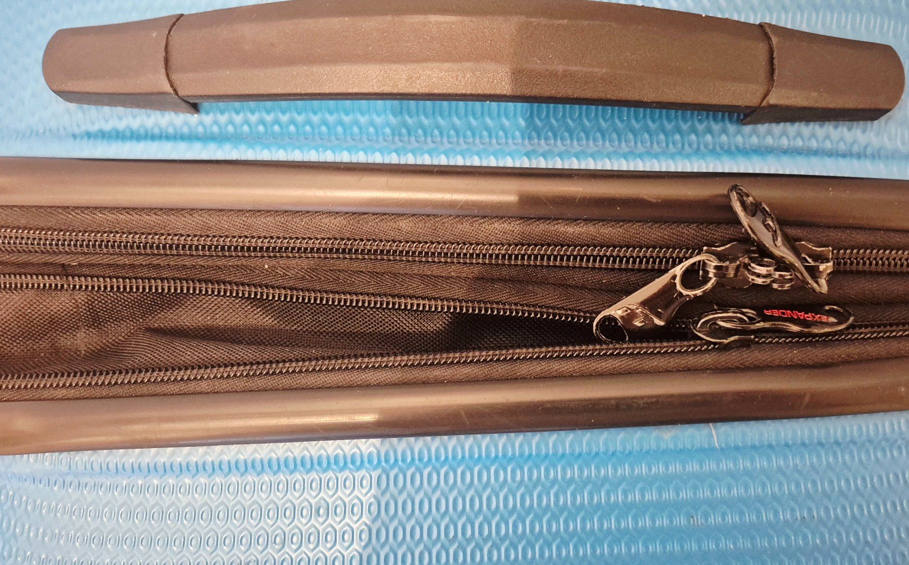 Valigie: Hartschalenkoffer 4 Rollen – Usato da Winterthur venduto da Nalunina 3
