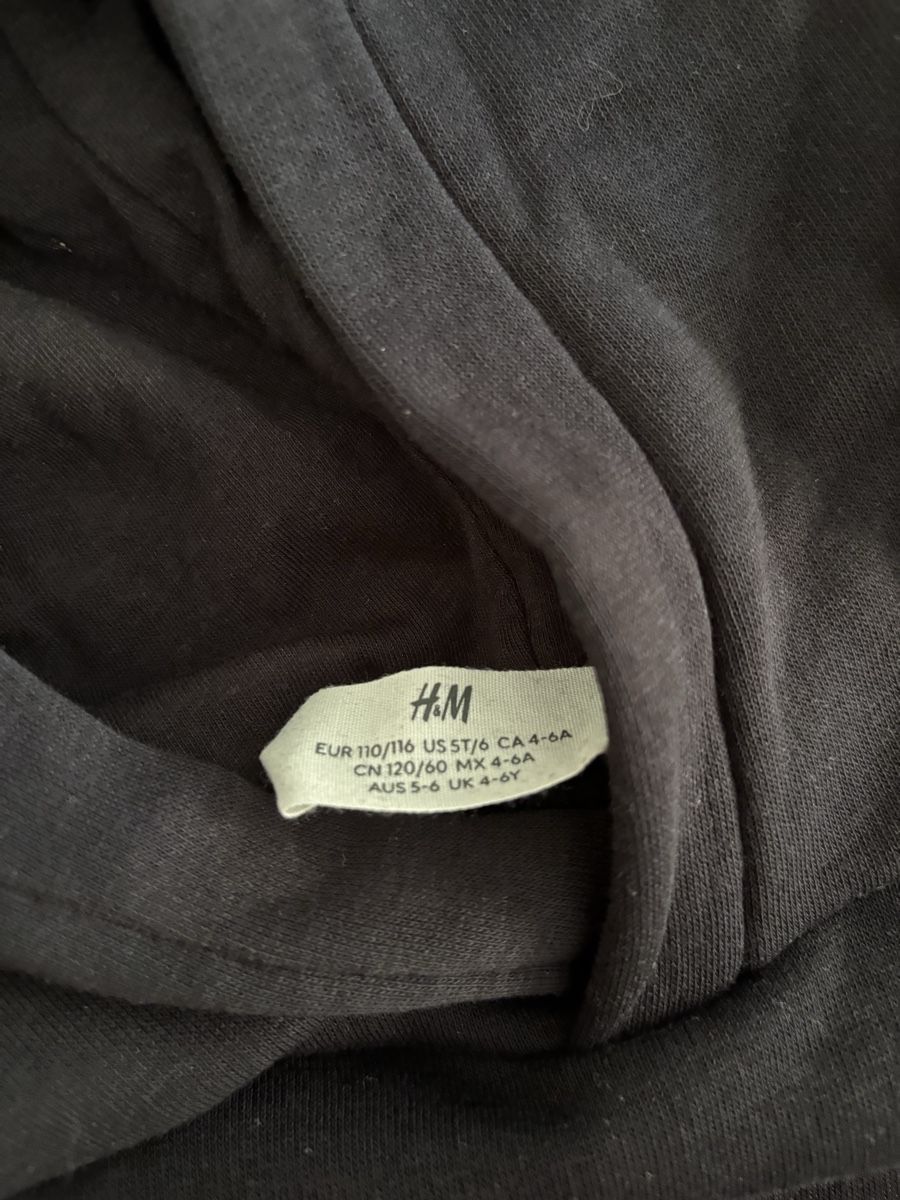 H&M Lotti & Set di vestiti: H&M Kinder Jogginganzug Schwarz, Gr. 110-116 – Nuovo (secondo la descrizione) da Biel-Benken BL venduto da frauvomfluss 2