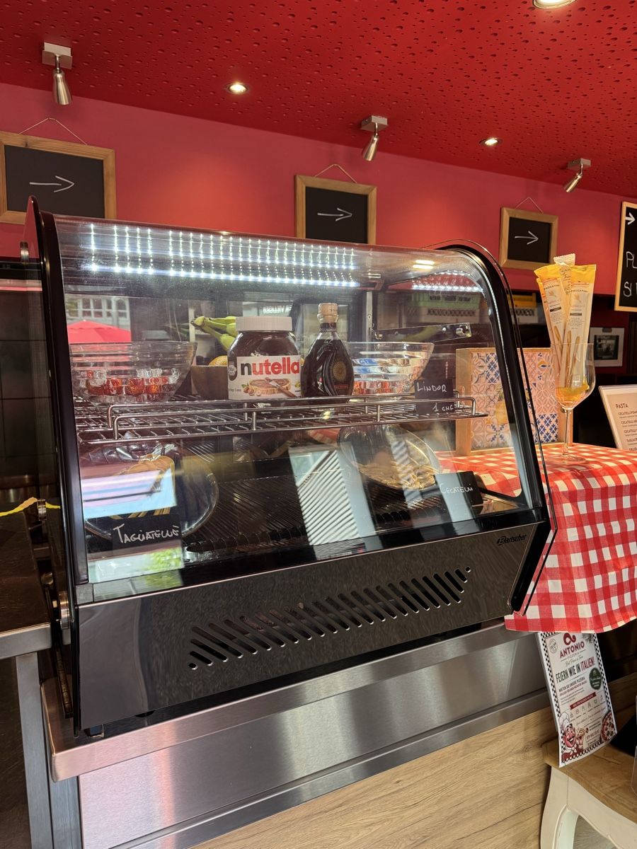 Frigoriferi: Kühlgebäckvitrine  GEBRAUCHT 120l – Usato da Zürich venduto da Affari.zh 1