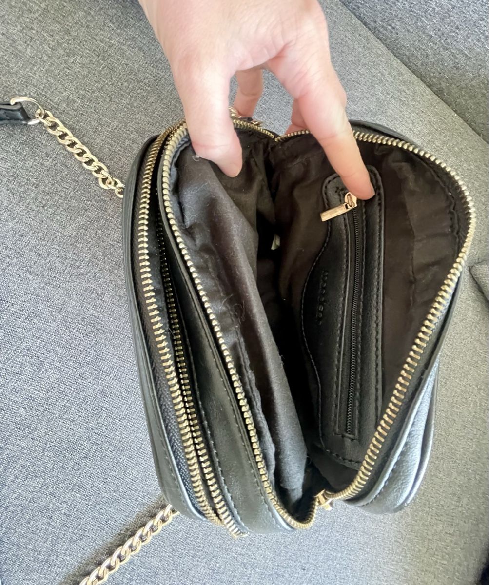 Maddison Borse da donna: Small Black Handbag embroidered from Maddison – Usato da Zürich venduto da lydia.joray 3
