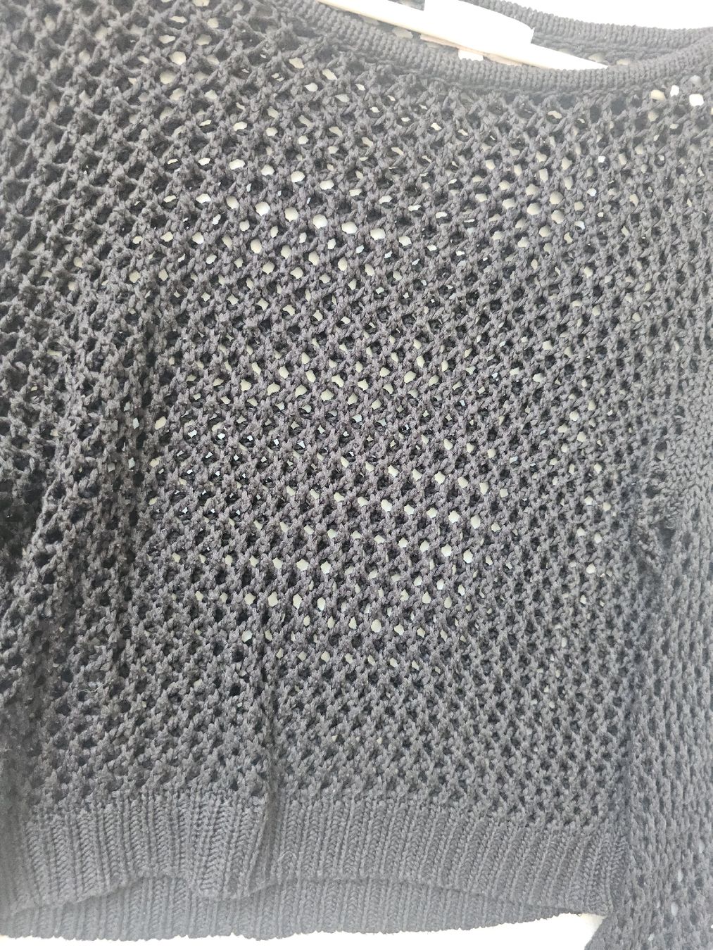 Pullover & Sweatshirts: Pull en maille ajourée noir, taille L – Gebraucht aus Sornetan von T.a333 3