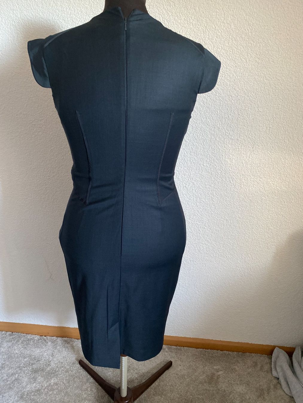 Vestiti: TED BEKER Kleid 36 – Usato da Liestal venduto da aarroon 2