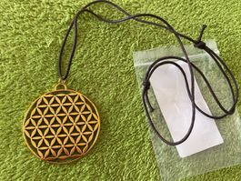 Kette mit Anhänger Blume des Lebens. Neu