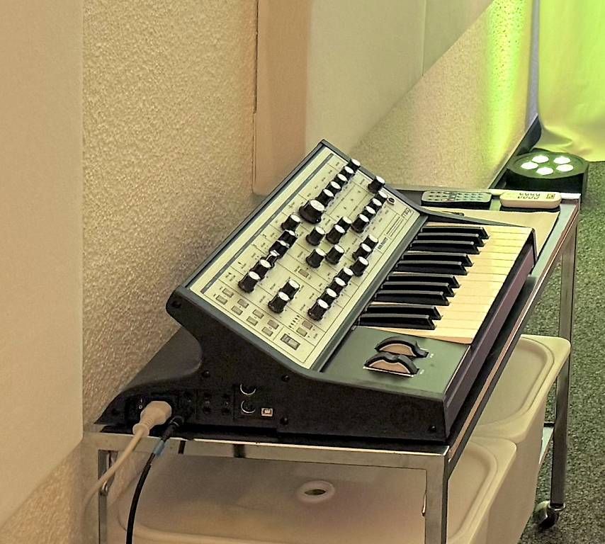 Musikinstrumente: Moog Sub Phatty Bass Synthesizer – Gebraucht aus Münchenstein von NSP97
