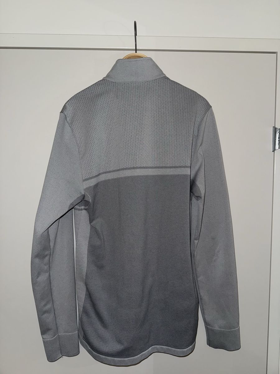 Lindeberg Jacken: J.Lindeberg Mid-Layer Jacke M – Gebraucht aus Galgenen von Nicki40 1