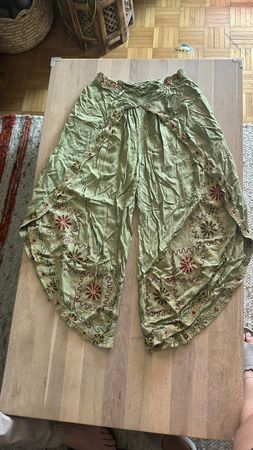 Boho Haremshose PALIJANA grün Stickerei Free Size