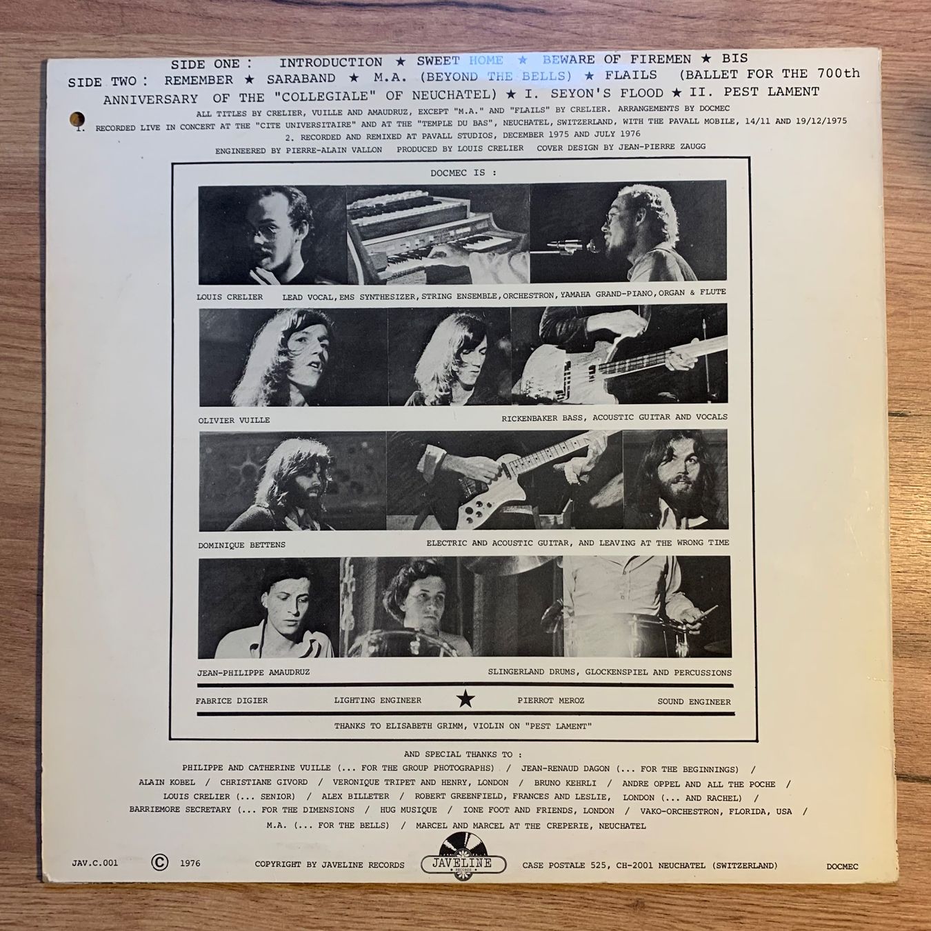 Dischi in vinile: DOCMEC - OBJET NON IDENTIFIÉ...OG SUI 1976...VG++/VG+ – Usato da Gals venduto da Diskopatshop 1