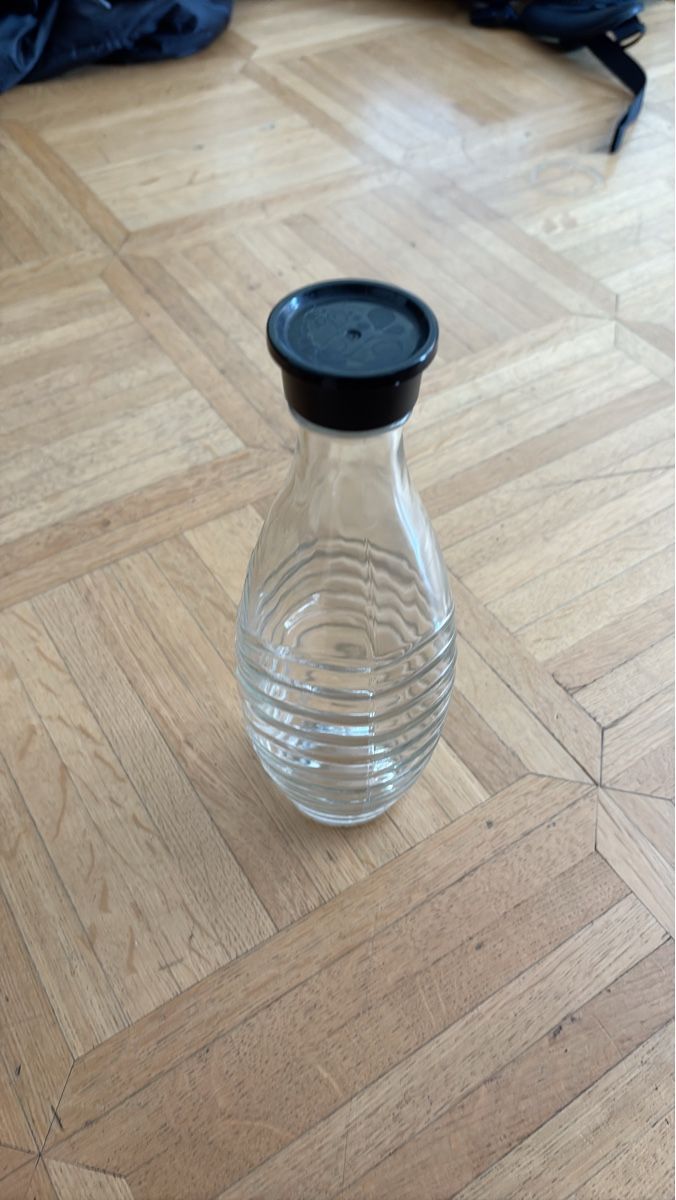 Sodastream Altro per la casa: Sodastream Glasflasche mit schwarzem Deckel – Usato da Zürich venduto da FFslayer