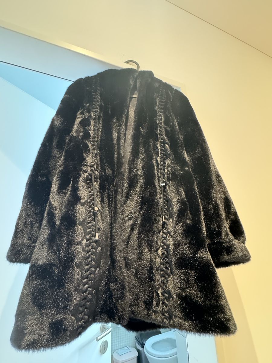 Mäntel: Obermaterial: Fleece, 100 % Polyester Futter: 100 % Polyeste – Neu und originalverpackt aus St.Gallen von jia_2vlq