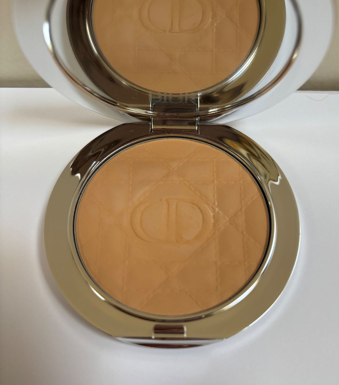 Dior Maquillage: Dior - Forever Nude Matte Filter - Puder - 02 Light – D'occasion à Zofingen par Justizia_01 1