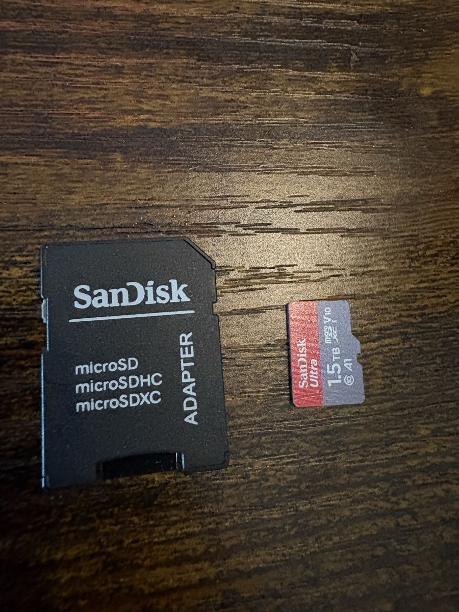 Sandisk Schede di memoria: SanDisk Ultra microSDXC 1,5 TB mit SD-Adapter – Usato da Aarau venduto da ruedinho